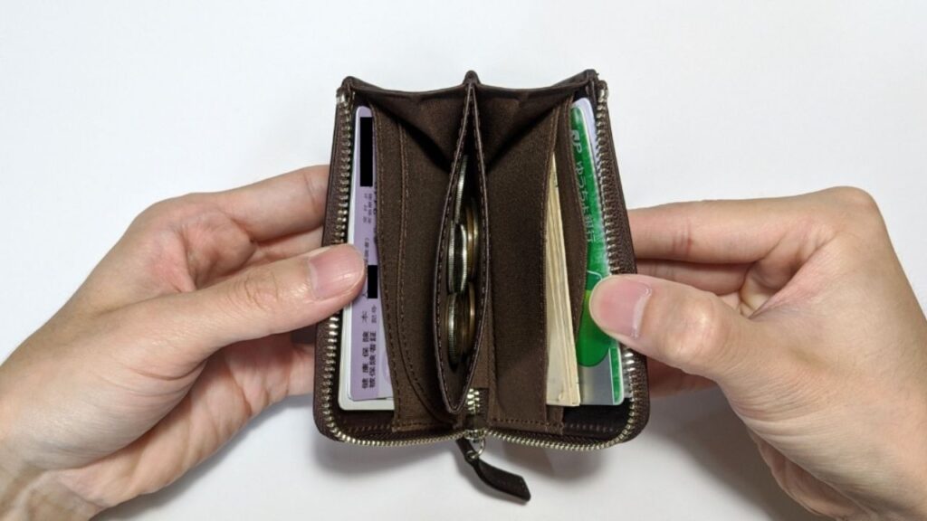 こんな財布を待っていた。ミニマルなキャッシュレス生活にピッタリなお財布「PRESSo L」をレビュー。