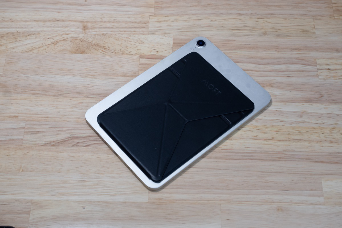 「iPad mini 6 対応 MOFT X」をレビュー。折り畳めるコンパクトなタブレットスタンド